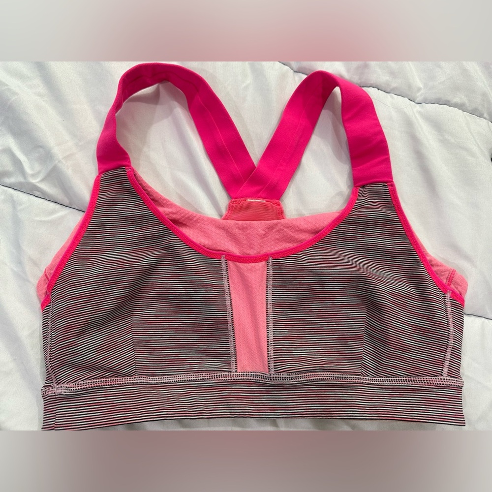 Lululemon - “Run: Stuff your Bra” Pink  Sports Bra Size 8